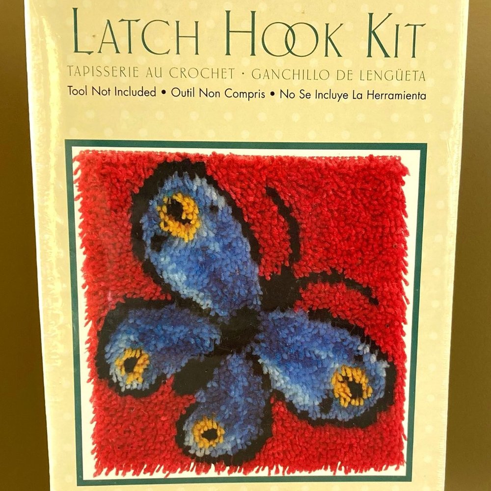 VTG Butterfly KIT Latch Hook Rug WonderArt Caron 4677